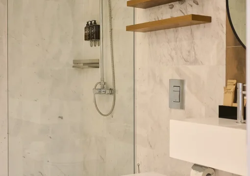 Deluxe